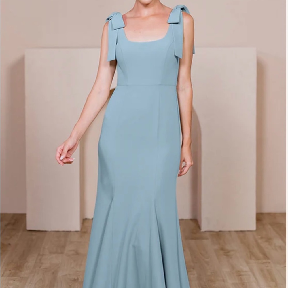 Revelry Nicole Crepe Dress